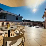 The Domi Villa&apartments