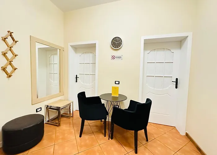 Dom wakacyjny The Domi Villa&apartments Durrës