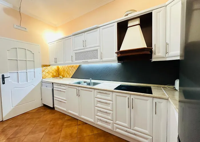 The Domi Δυρράχιο