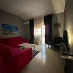 The Domi Villa&apartments بيت للعطل دراس