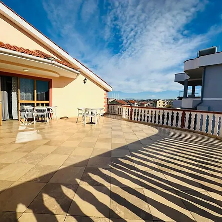 Semesterbostad The Domi Villa&apartments Durrës